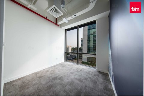 Снять в аренду офис в Sheikh Zayed Road, Дубай: 352.7м², № 52389 - фото 11