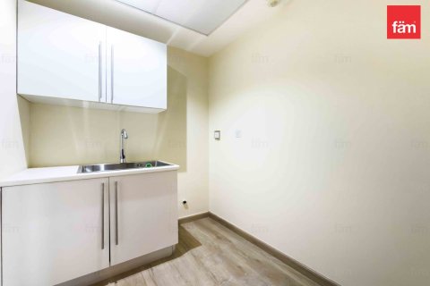 Снять в аренду квартиру в Дубае: 2 спальни, 144м², № 52385 - фото 8