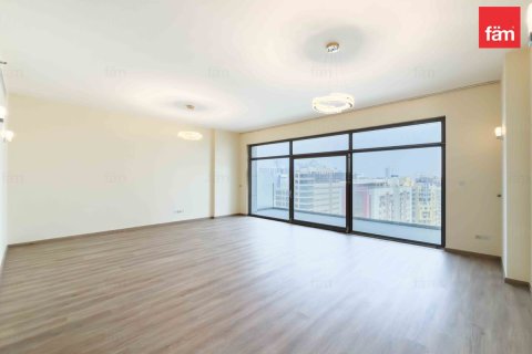 Снять в аренду квартиру в Дубае: 2 спальни, 144м², № 52385 - фото 4