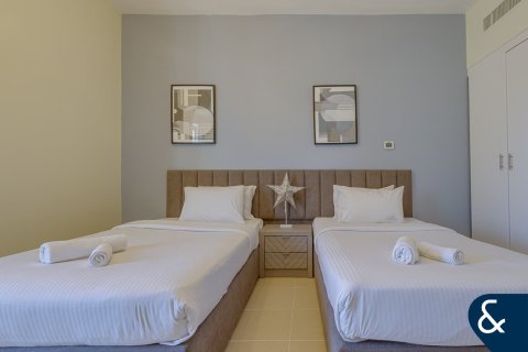 Apartment in Jumeirah Beach Residence, Dubai 2 bedrooms, 131 sq.m. № 79219 - photo 12