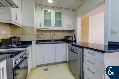 Apartment in Jumeirah Beach Residence, Dubai 2 bedrooms, 131 sq.m. № 79219 - photo 29