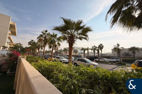 Villa in DAMAC Hills (Akoya by DAMAC), Dubai 3 bedrooms, 253 sq.m. № 79218 - photo 1