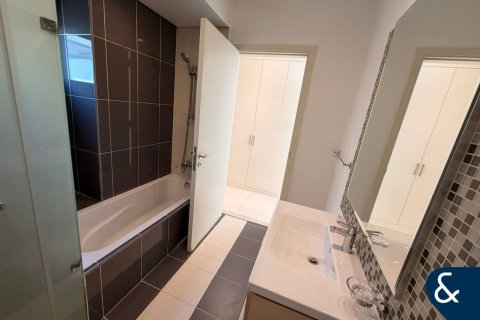 Villa in DAMAC Hills (Akoya by DAMAC), Dubai 3 bedrooms, 253 sq.m. № 79218 - photo 20