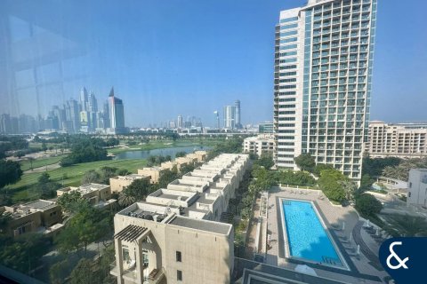 Appartement à Golf Towers, The Views, Dubai, 1 chambre, 89 m², № 79215 - photo 2