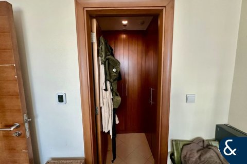 Appartement à Golf Towers, The Views, Dubai, 1 chambre, 89 m², № 79215 - photo 10