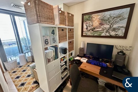 Appartement à Golf Towers, The Views, Dubai, 1 chambre, 89 m², № 79215 - photo 9