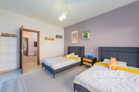 Купить виллу в Джумейра Вилладж Серкл, Дубай: 3 спальни, 446м², № 71102 - фото 7