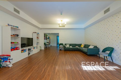 Купить виллу в Джумейра Вилладж Серкл, Дубай: 3 спальни, 446м², № 71102 - фото 4