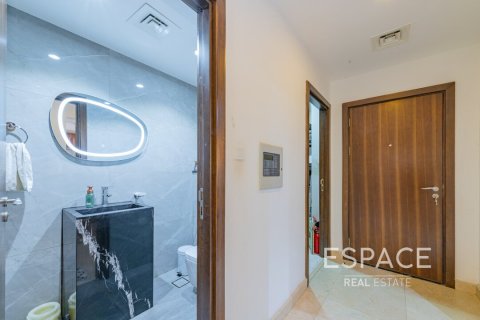 Купить виллу в Джумейра Вилладж Серкл, Дубай: 3 спальни, 446м², № 71102 - фото 12