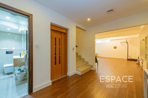 Купить виллу в Джумейра Вилладж Серкл, Дубай: 3 спальни, 446м², № 71102 - фото 13