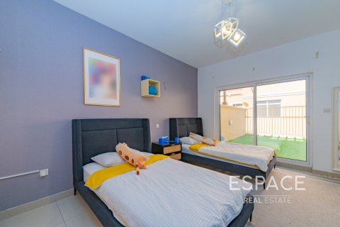 Купить виллу в Джумейра Вилладж Серкл, Дубай: 3 спальни, 446м², № 71102 - фото 9