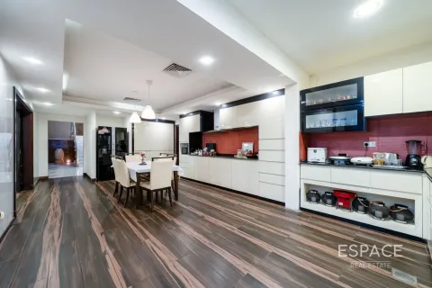 Купить виллу в Saheel, Арабиан Ранчес, Дубай: 5 спален, 607м², № 71104 - фото 4