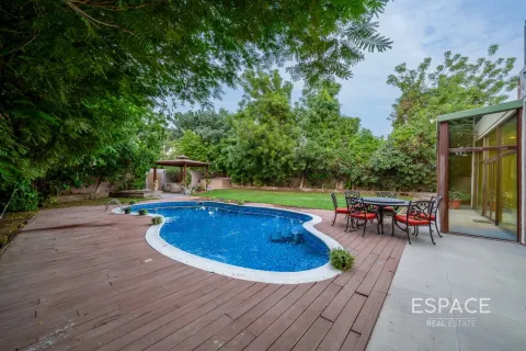 Купить виллу в Saheel, Арабиан Ранчес, Дубай: 5 спален, 607м², № 71104 - фото 9