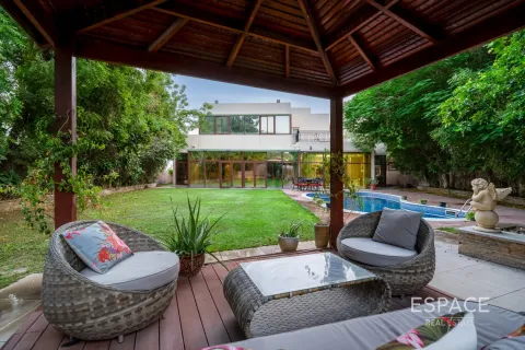 Купить виллу в Saheel, Арабиан Ранчес, Дубай: 5 спален, 607м², № 71104 - фото 1