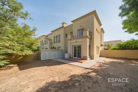 Купить виллу в Springs 2, The Springs, Дубай: 3 спальни, 209м², № 71100 - фото 1