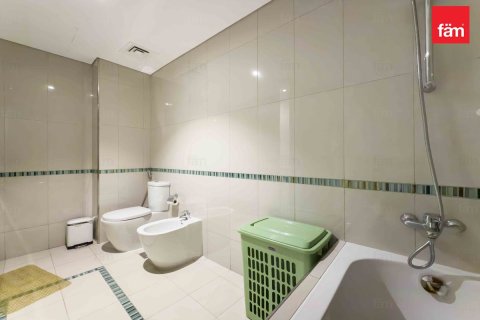 Apartment in Dubai Marina, Dubai 3 bedrooms, 175.4 sq.m. № 76841 - photo 8