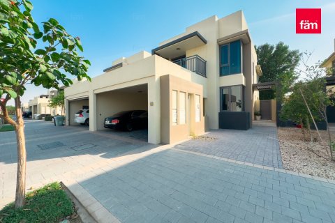 Villa à Dubai Hills Estate, Dubai, 5 chambres, 278.4 m², № 76838 - photo 2