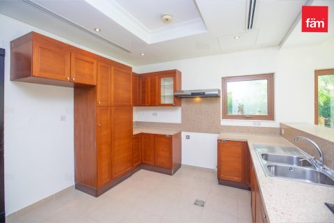 Villa en Al Furjan, Dubai, 5 dormitorios, 600 m², № 43087 - foto 5
