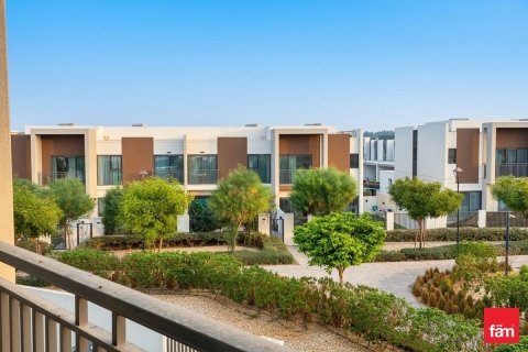 Townhouse in Dubai 4 bedrooms, 233.8 sq.m. № 111710