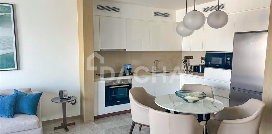 Apartamento en Address Harbour Point, Dubai, 1 dormitorio, 67.7 m², № 6468