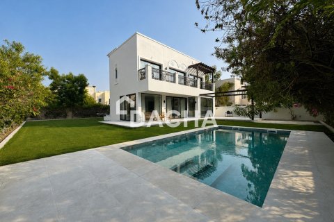 Villa in Jumeirah Village Triangle, Dubai 5 bedrooms, 316 sq.m. № 141391