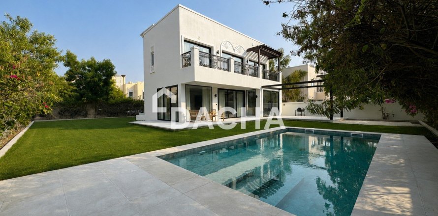 Villa in Jumeirah Village Triangle, Dubai 5 bedrooms, 316 sq.m. № 141391