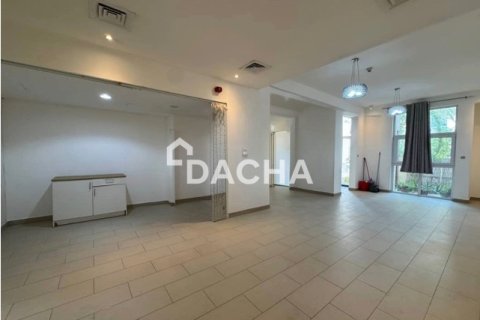 Villa in Jumeirah Village Circle, Dubai 4 bedrooms, 287 sq.m. № 115695 - photo 6
