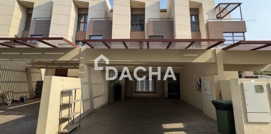 Villa in Jumeirah Village Circle, Dubai 4 bedrooms, 287 sq.m. № 115695