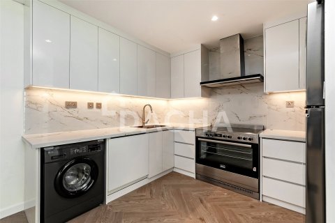 Купить квартиру в The Crescent, Пальма Джумейра, Дубай: 2 спальни, 121м², № 104814 - фото 24