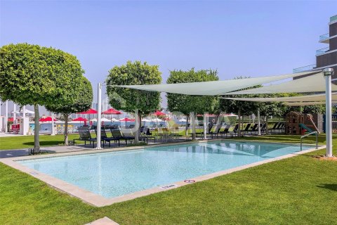 Купить квартиру в The Crescent, Пальма Джумейра, Дубай: 2 спальни, 121м², № 104814 - фото 4