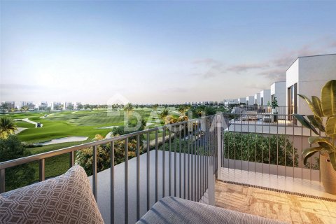 Villa in EMAAR South, Dubai South (Dubai World Central), Dubai 5 bedrooms, 449 sq.m. № 104819 - photo 5