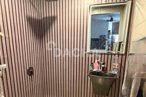 Купить виллу в Town Square, Дубай: 3 спальни, 204м², № 104682 - фото 2