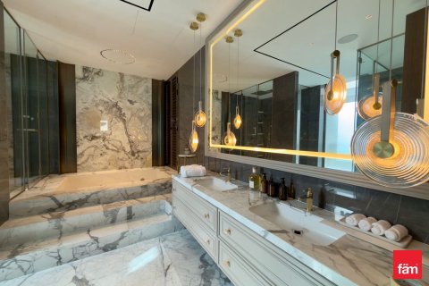 Villa in Dubai Hills Estate, Dubai 5 bedrooms, 1008.9 sq.m. № 53139 - photo 7