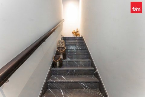 Adosado en Dubai, 3 dormitorios, 323.8 m², № 53140 - foto 12