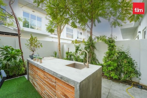 Townhouse in Dubai 3 bedrooms, 323.8 sq.m. № 53140 - photo 7