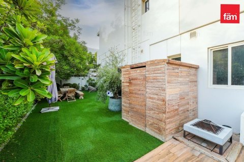 Townhouse in Dubai 3 bedrooms, 323.8 sq.m. № 53140 - photo 10