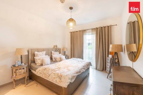 Adosado en Dubai, 3 dormitorios, 323.8 m², № 53140 - foto 10