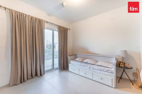 Adosado en Dubai, 3 dormitorios, 323.8 m², № 53140 - foto 11