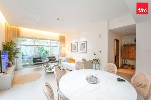 Townhouse in Dubai 3 bedrooms, 323.8 sq.m. № 53140 - photo 2