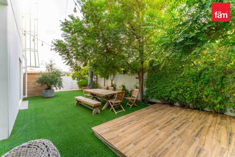 Adosado en Dubai, 3 dormitorios, 323.8 m², № 53140 - foto 16