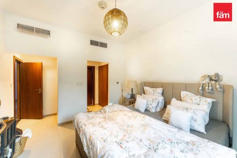 Adosado en Dubai, 3 dormitorios, 323.8 m², № 53140 - foto 9