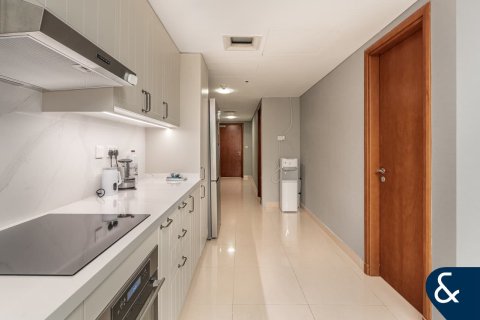 Apartment in Park Towers, DIFC, Dubai 3 bedrooms, 177 sq.m. № 91239 - photo 19