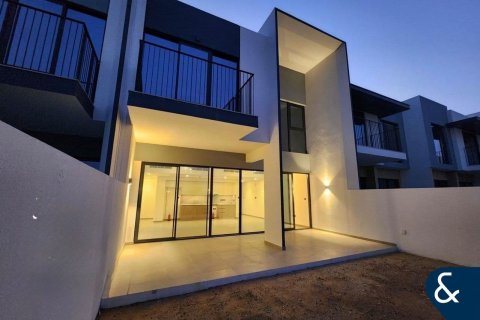 Villa en The Valley, Dubai, 3 dormitorios, 192 m², № 91237