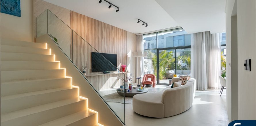 Villa en Al Furjan, Dubai, 4 dormitorios, 244 m², № 91236