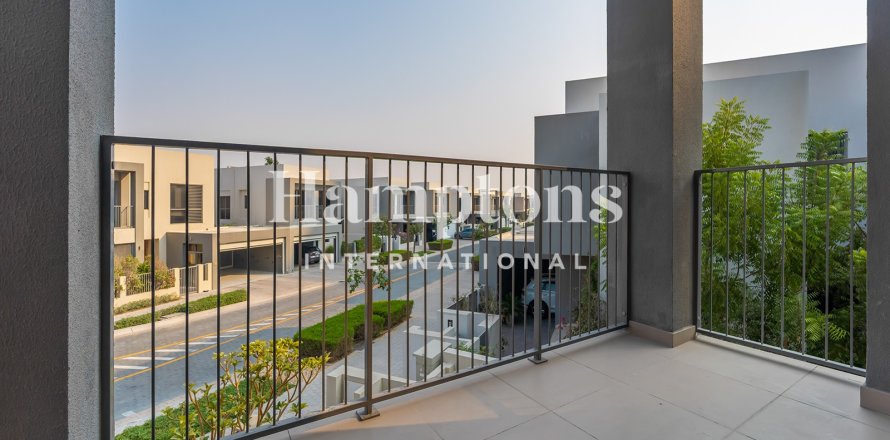 Villa in Maple at Dubai Hills Estate, Dubai Hills Estate, Dubai 4 bedrooms, 570.2 sq.m. № 97950