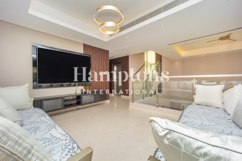 Villa in Meydan, Dubai 6 bedrooms, 511.98843300 sq.m. № 97953 - photo 4