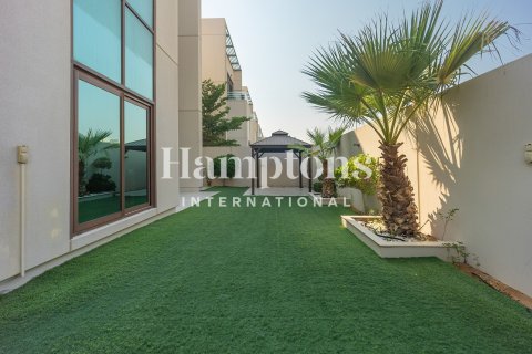 Villa in Meydan, Dubai 6 bedrooms, 511.98843300 sq.m. № 97953 - photo 10