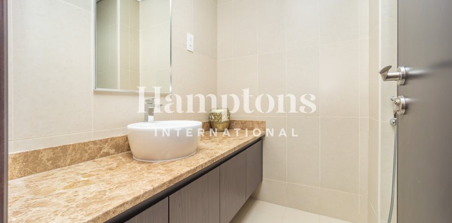 Villa in Meydan, Dubai 6 bedrooms, 511.988 sq.m. № 97953