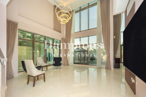 Villa in Meydan, Dubai 6 bedrooms, 511.98843300 sq.m. № 97953 - photo 6