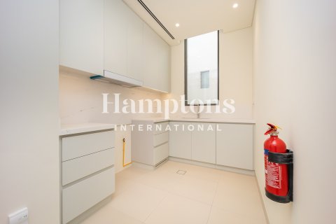 Villa in Maple at Dubai Hills Estate, Dubai Hills Estate, Dubai 5 bedrooms, 963.49701300 sq.m. № 97952 - photo 13